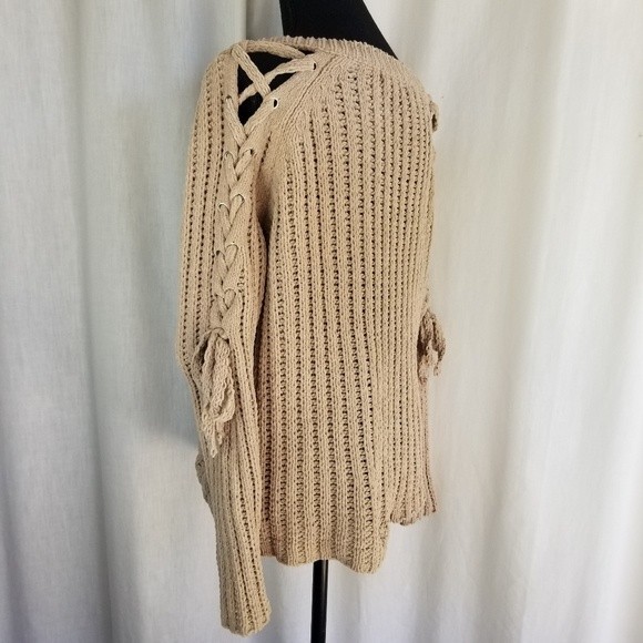 JELLA C. cold shoulder v-neck chenille  sweater tan camel S - Picture 5 of 10